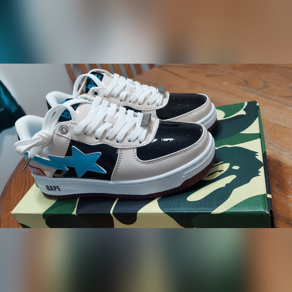 BAPE  marvel collab rocket  Sneakers size 5.5